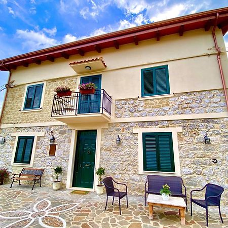 La Casa Di Nonna Tella Bed & Breakfast Lenola Luaran gambar