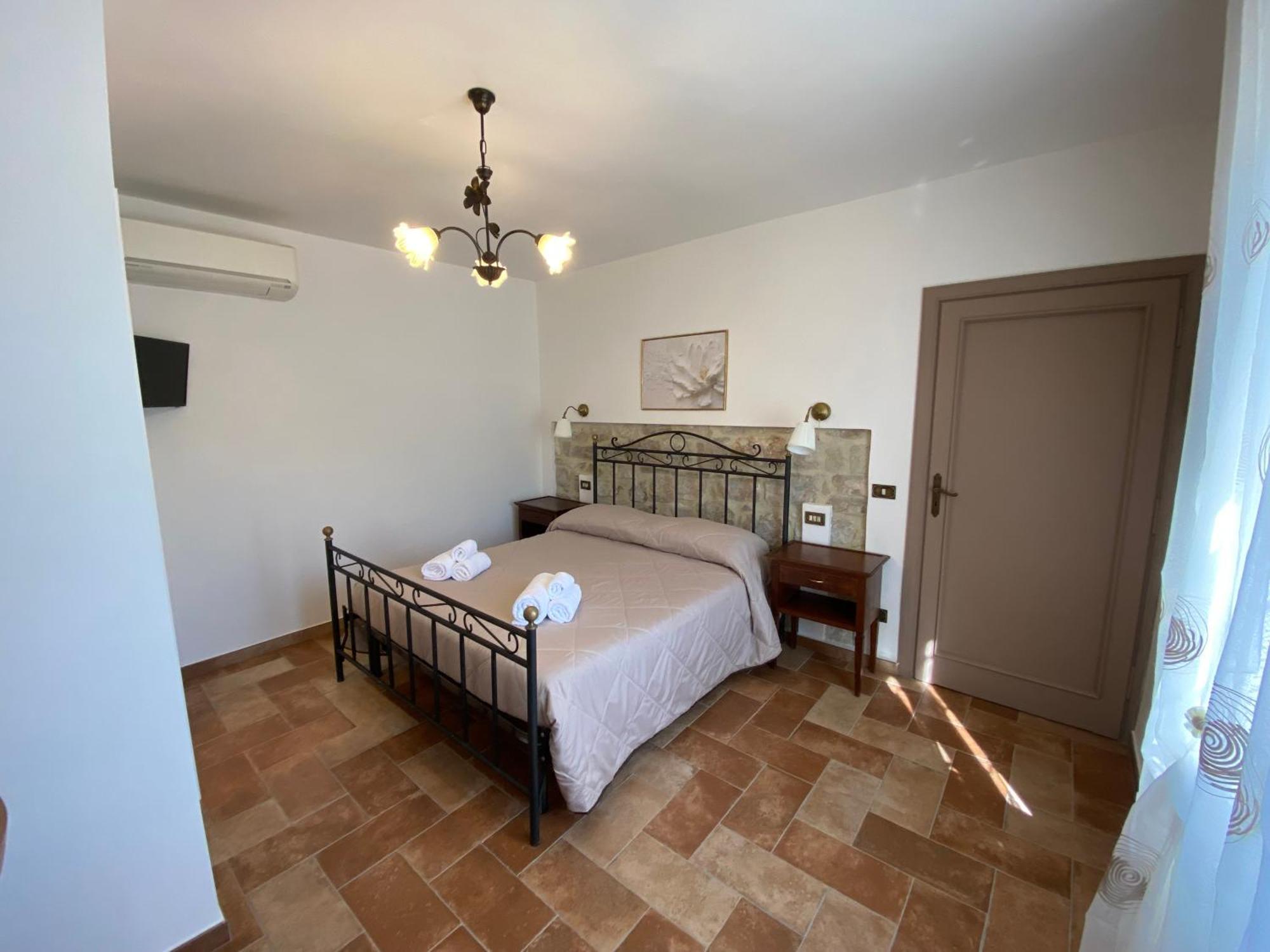 La Casa Di Nonna Tella Bed & Breakfast Lenola Luaran gambar