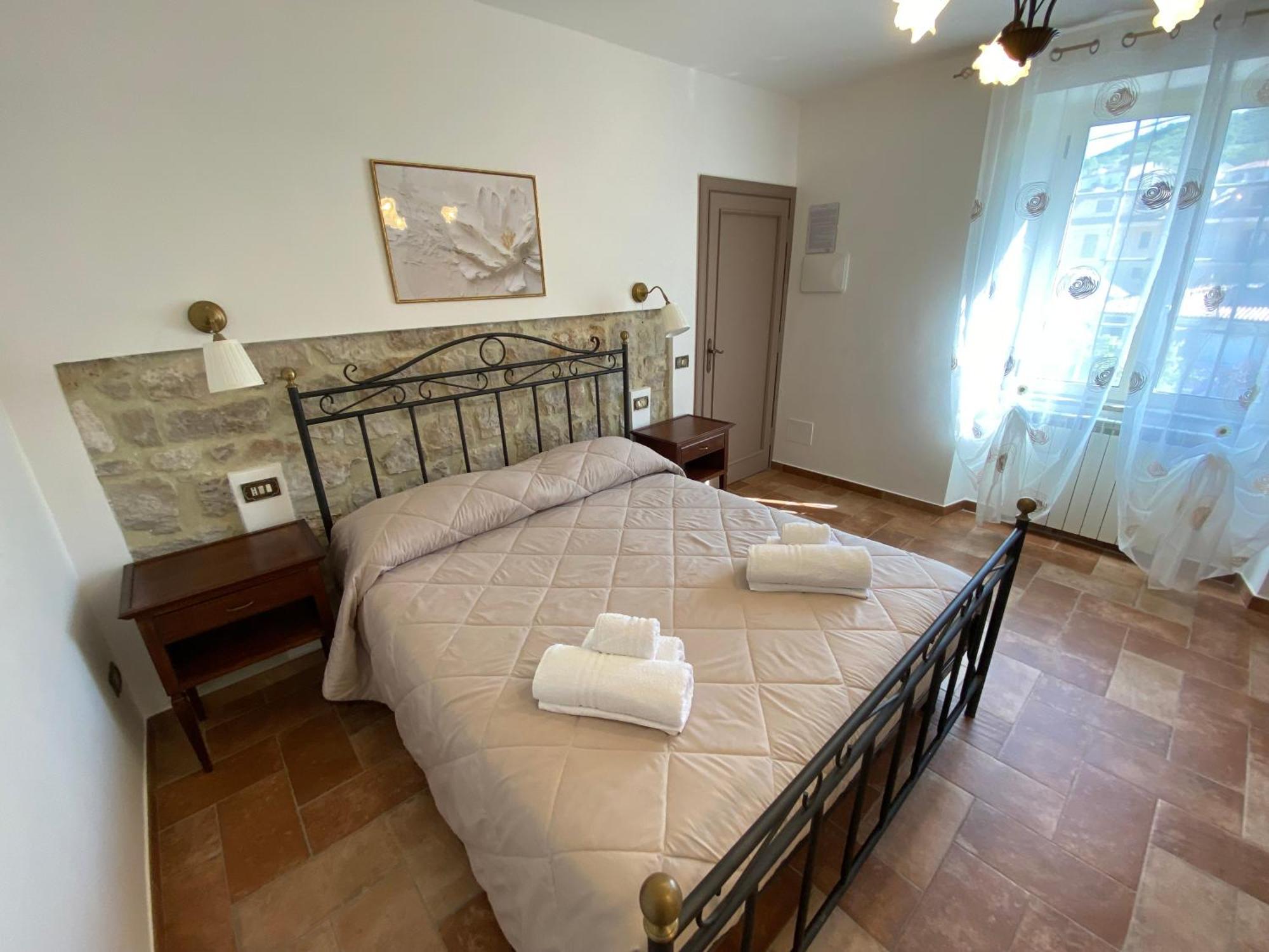 La Casa Di Nonna Tella Bed & Breakfast Lenola Luaran gambar
