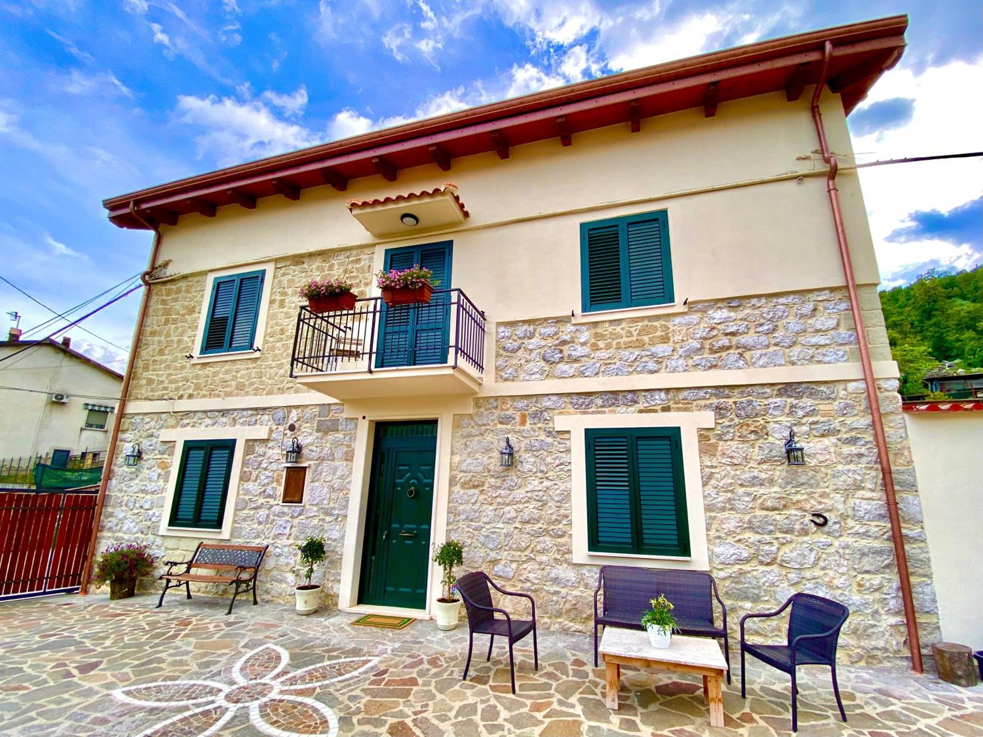 La Casa Di Nonna Tella Bed & Breakfast Lenola Luaran gambar